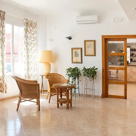 Geminis Hotel 2*