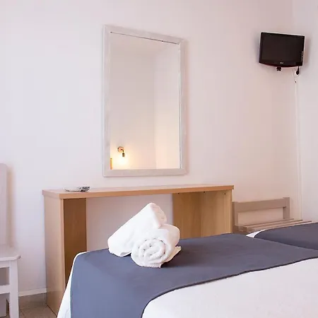 Geminis Hotel