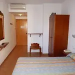 Hotell Geminis 2*