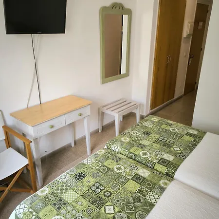 Geminis Hotel