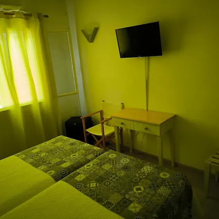 Geminis Hotel 2*