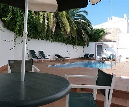 Geminis Hotel 2*